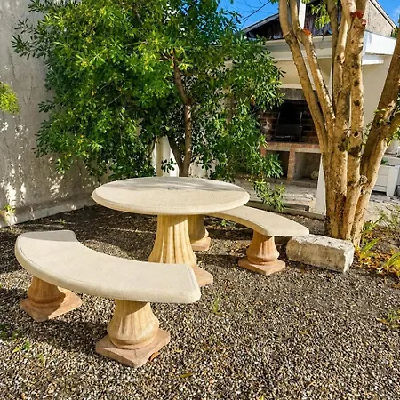 Charming House With Garden And Parking Appartamento *