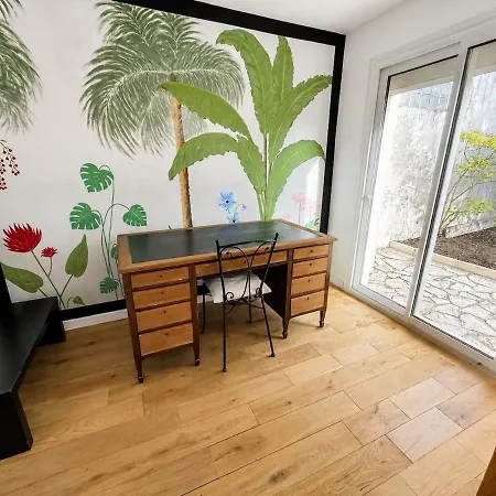 Charming House With Garden And Parking Appartamento